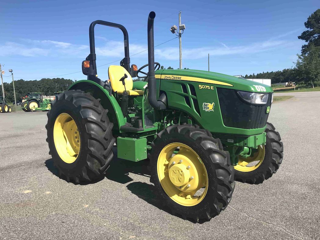 John Deere Equipment Rental Tractor, Construction AgPro